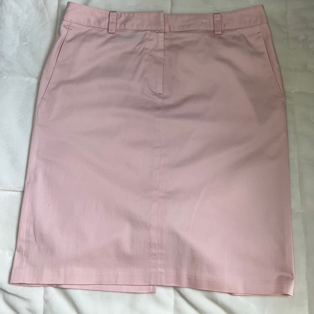 BROOKS BROTHERS Light Pink Pencil Skirt with Back Slit - Women's Size 8